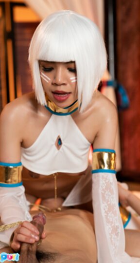 Sara face sitting with shaved pussy and giving handjob